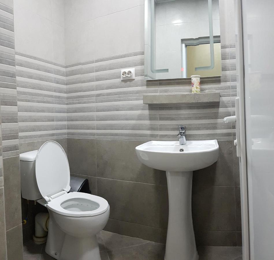 Guest House 15A Kutaisi Exterior photo