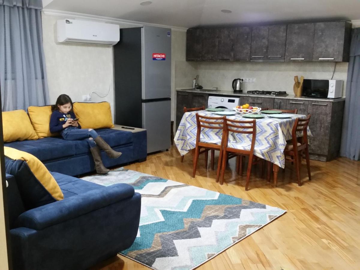 Guest House 15A Kutaisi Exterior photo