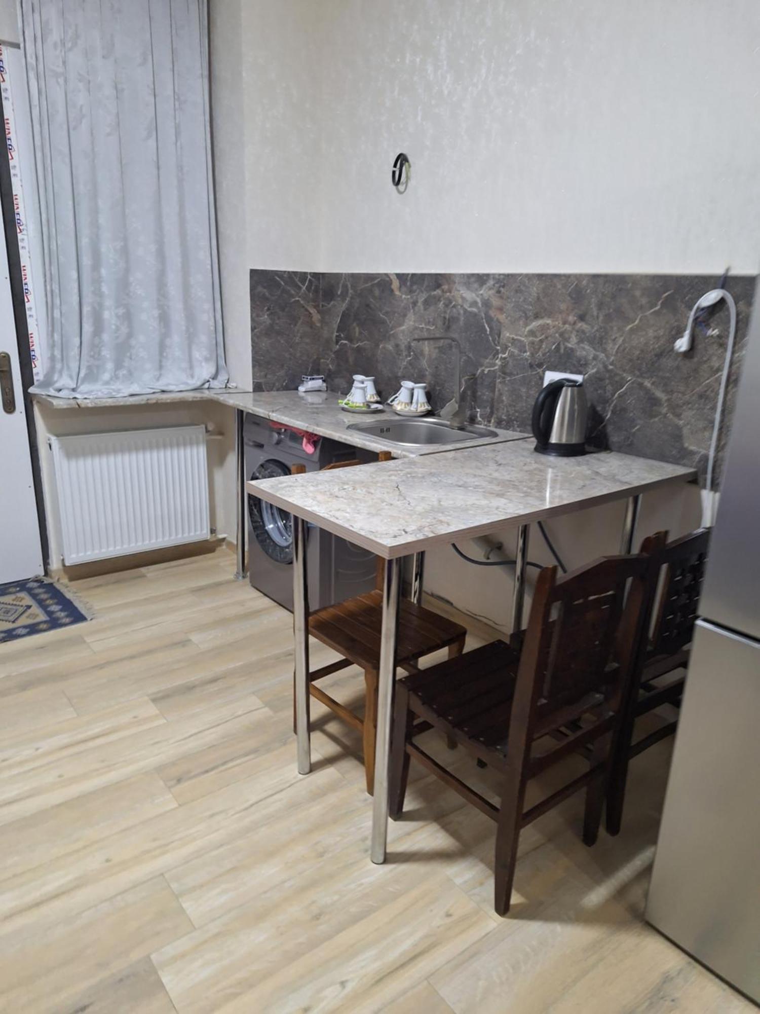 Guest House 15A Kutaisi Exterior photo