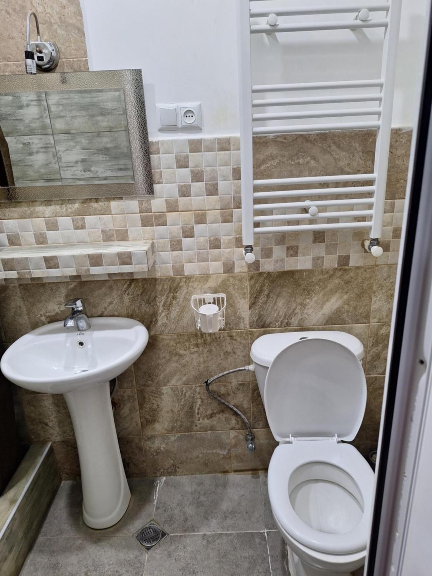 Guest House 15A Kutaisi Exterior photo